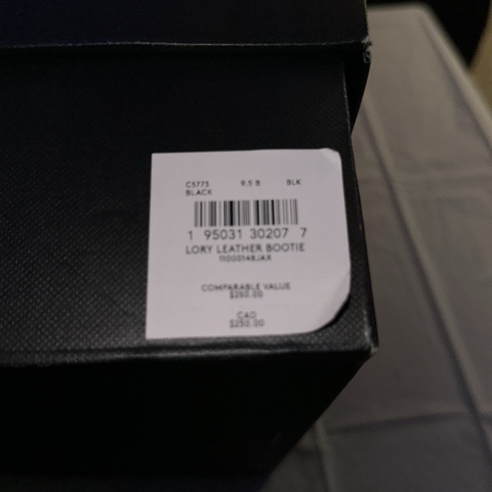 NWT Coach Lory Leather Bootie - Black - 9.5B - Picture 8 of 8